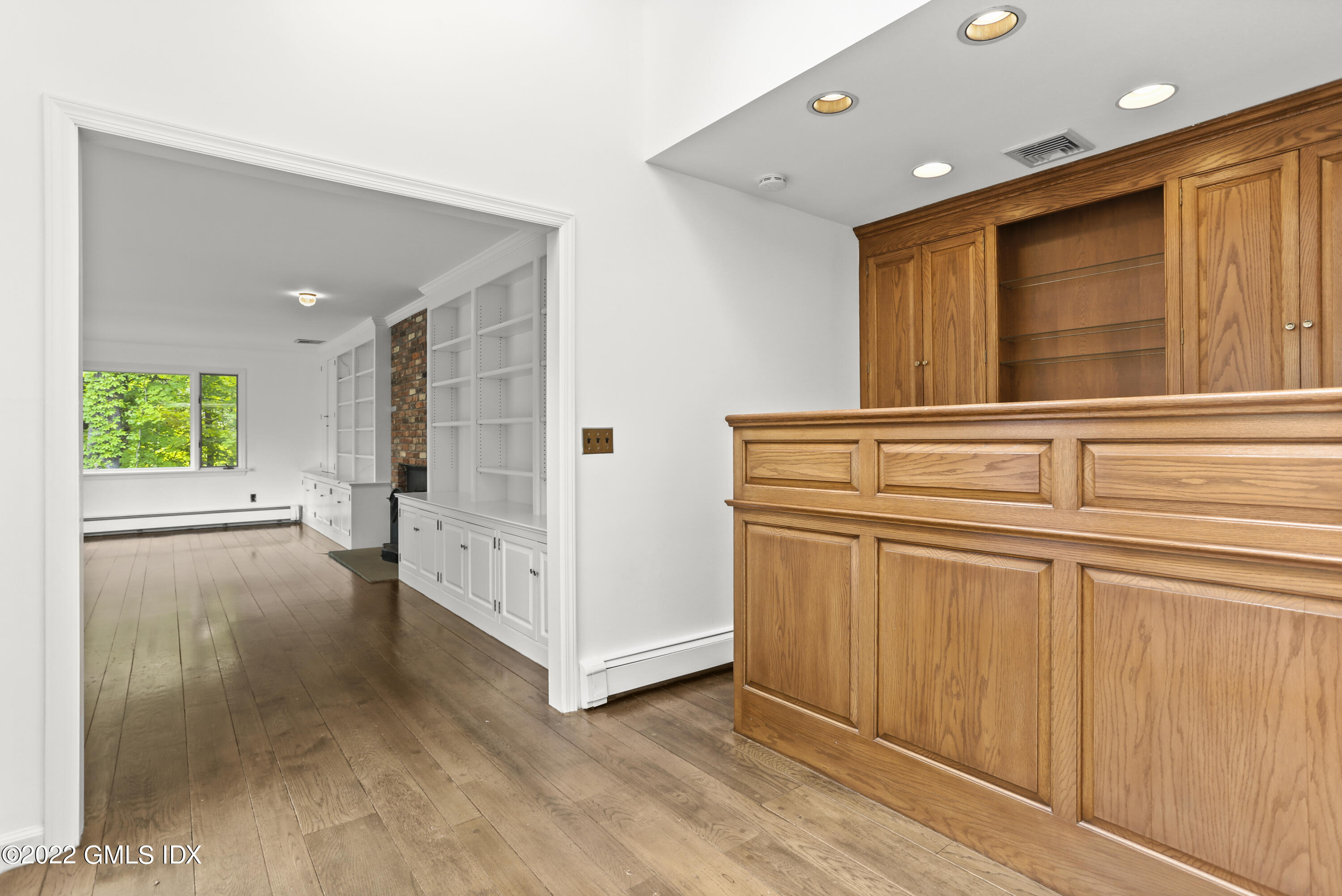 755 Riversville Road Greenwich, CT 06831 - Photo 11 of 27 Bar Area