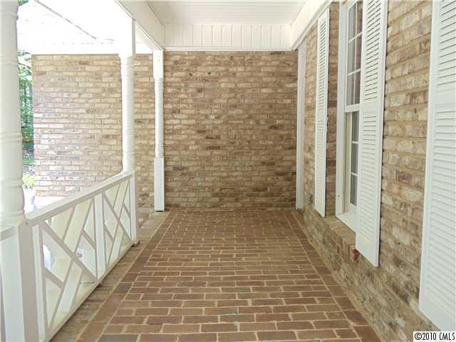 6208 Stevens Mill Road, Unit 3 Matthews, NC 28104 - Photo 2 of 16 Gallery Image 2