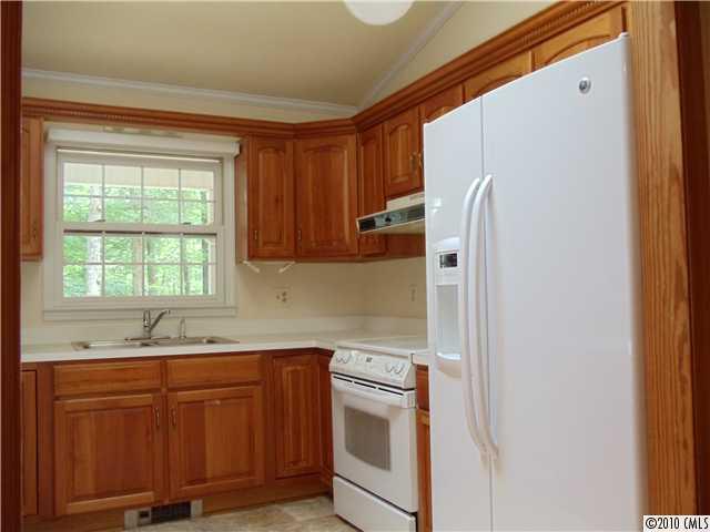 6208 Stevens Mill Road, Unit 3 Matthews, NC 28104 - Photo 7 of 16 Gallery Image 7