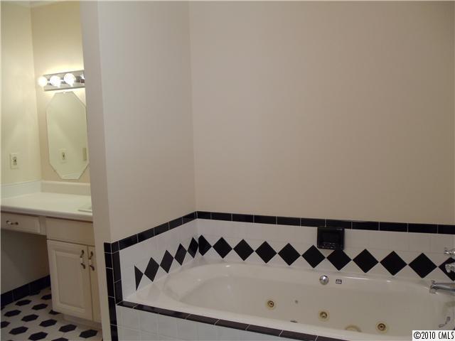 6208 Stevens Mill Road, Unit 3 Matthews, NC 28104 - Photo 10 of 16 Gallery Image 10