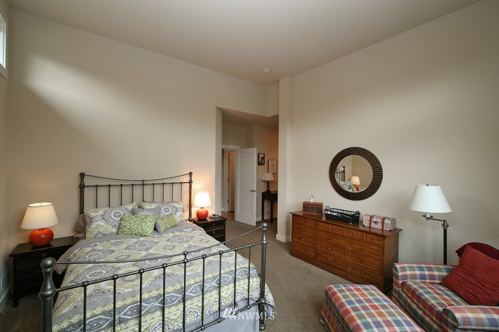 4075 Wells Avenue North Renton, WA 98056 - Photo 16 of 24 Gallery Image 16