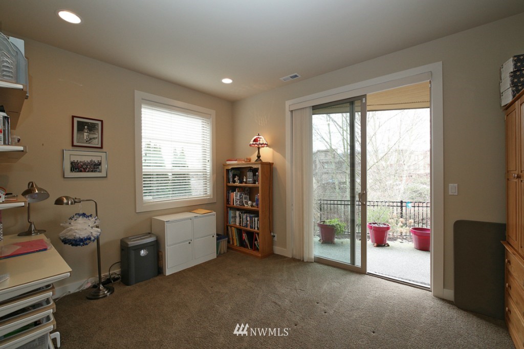 4075 Wells Avenue North Renton, WA 98056 - Photo 19 of 24 Gallery Image 19