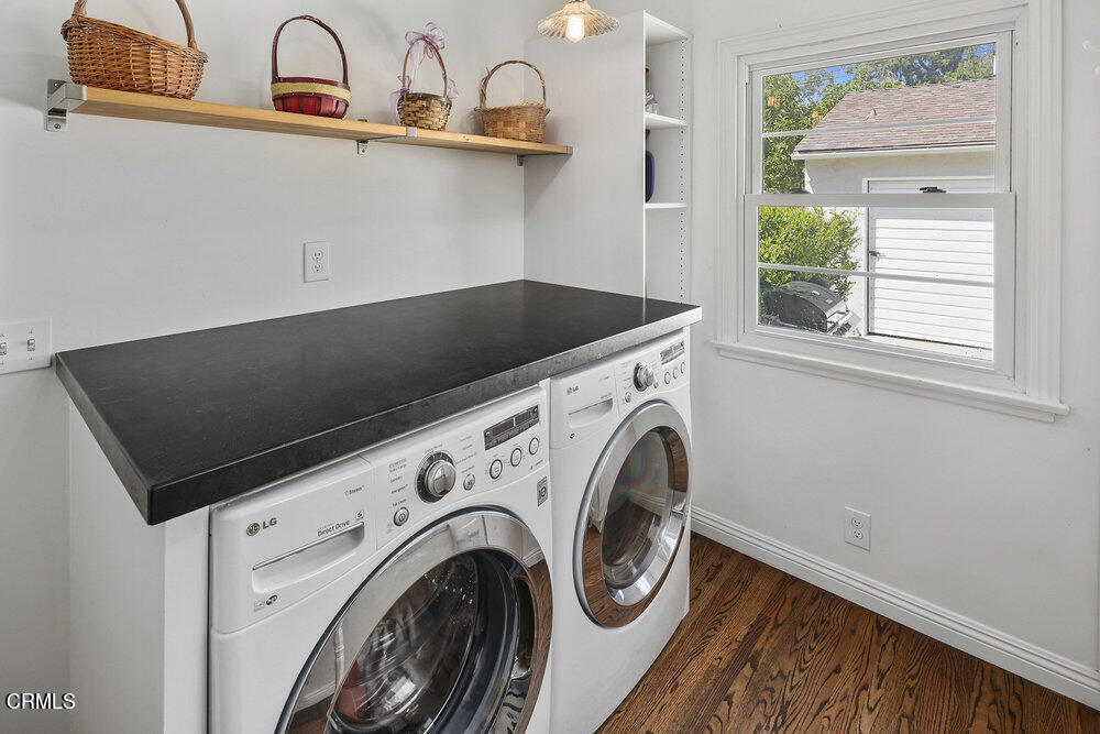 3657 Thorndale Road Pasadena, CA 91107 - Photo 17 of 44 a utility room with dryer and washer