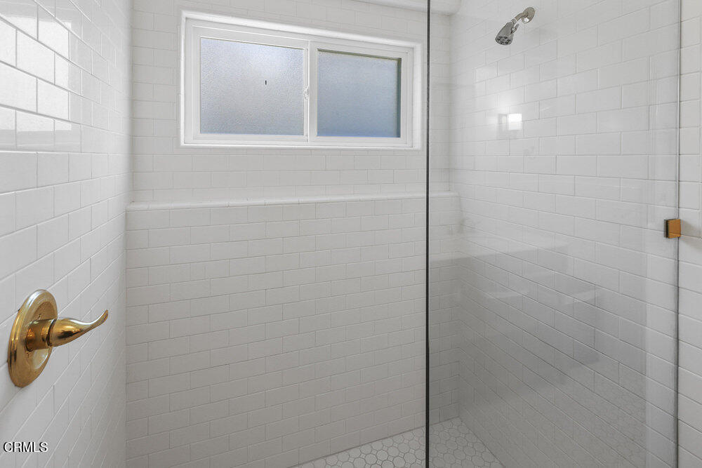 3657 Thorndale Road Pasadena, CA 91107 - Photo 29 of 44 a bathroom with a shower