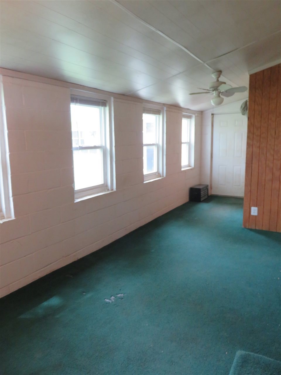 6480 South Scribner Road Bancroft, MI 48414 - Photo 19 of 27 31380299-18.JPG