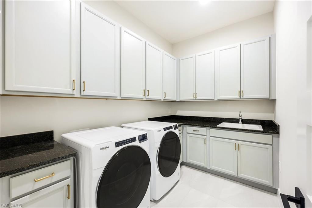 8943 Gustavia Court Naples, FL 34113 - Photo 27 of 41