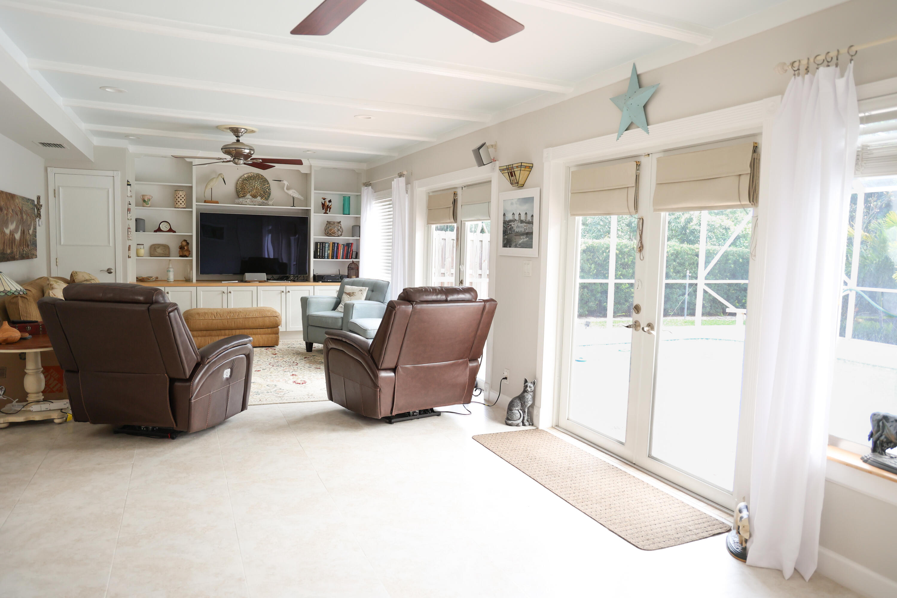 1114 Southwest 14th Drive Boca Raton, FL 33486 - Photo 12 of 28 Living Room 2