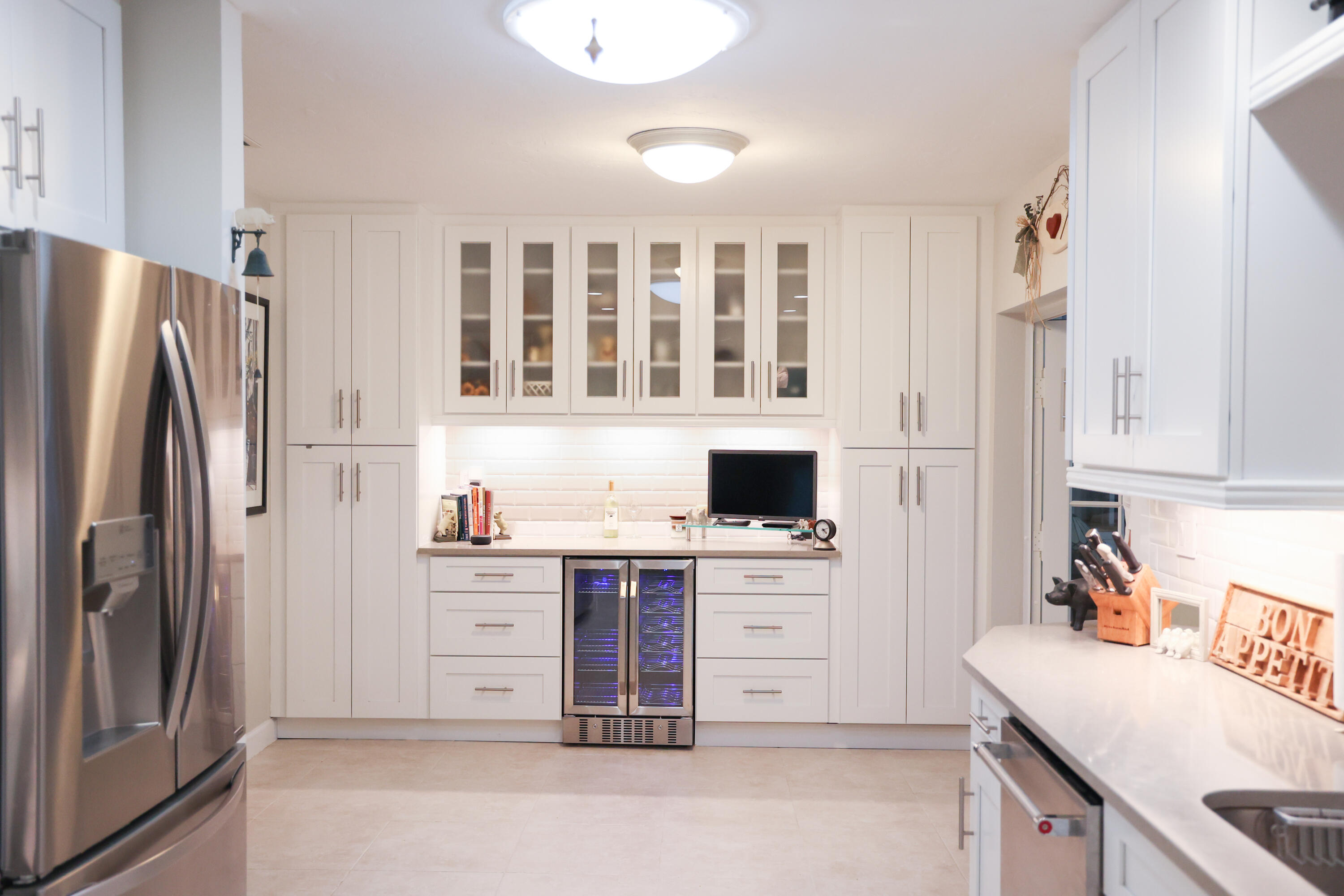 1114 Southwest 14th Drive Boca Raton, FL 33486 - Photo 8 of 28 Side Kitchen Area & Wine Fridge