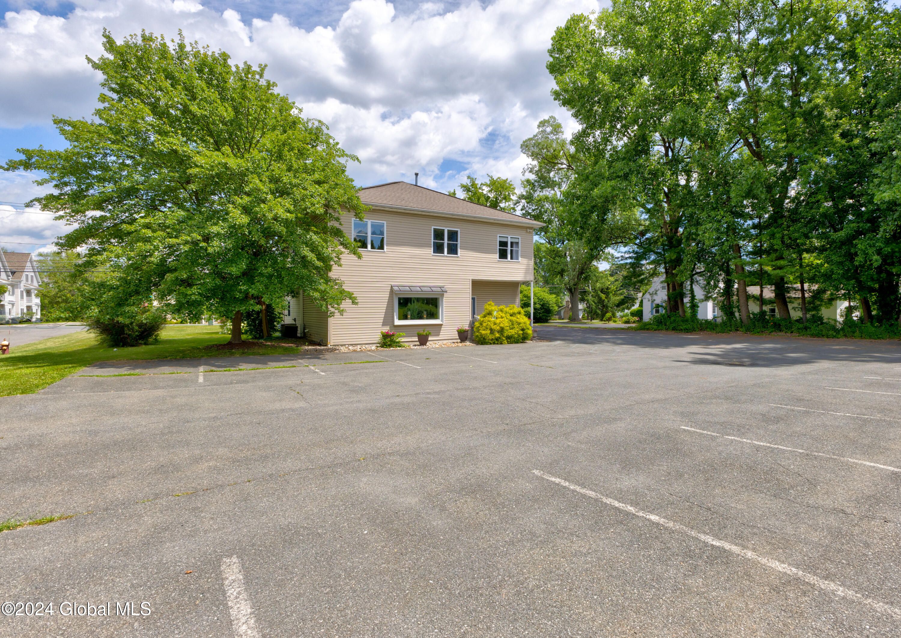 350 Wvlt Shaker Road Colonie, NY 12189 - Photo 5 of 55 1 (5)