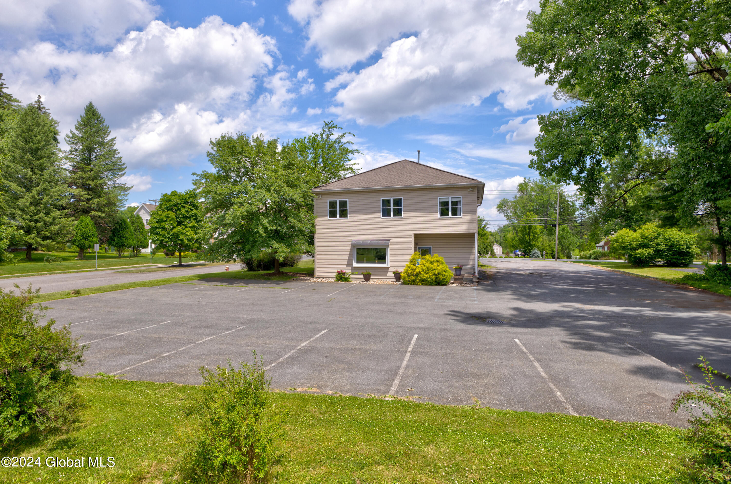 350 Wvlt Shaker Road Colonie, NY 12189 - Photo 7 of 55 1 (7)