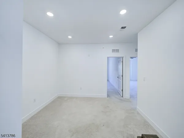 $4,200 | 67 Veterans Way, Morris Plains, NJ 07950