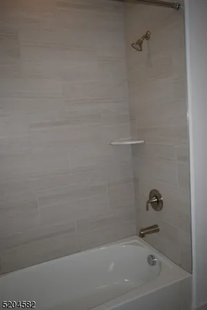 $4,200 | 67 Veterans Way, Morris Plains, NJ 07950