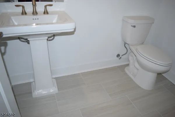 $4,200 | 67 Veterans Way, Morris Plains, NJ 07950