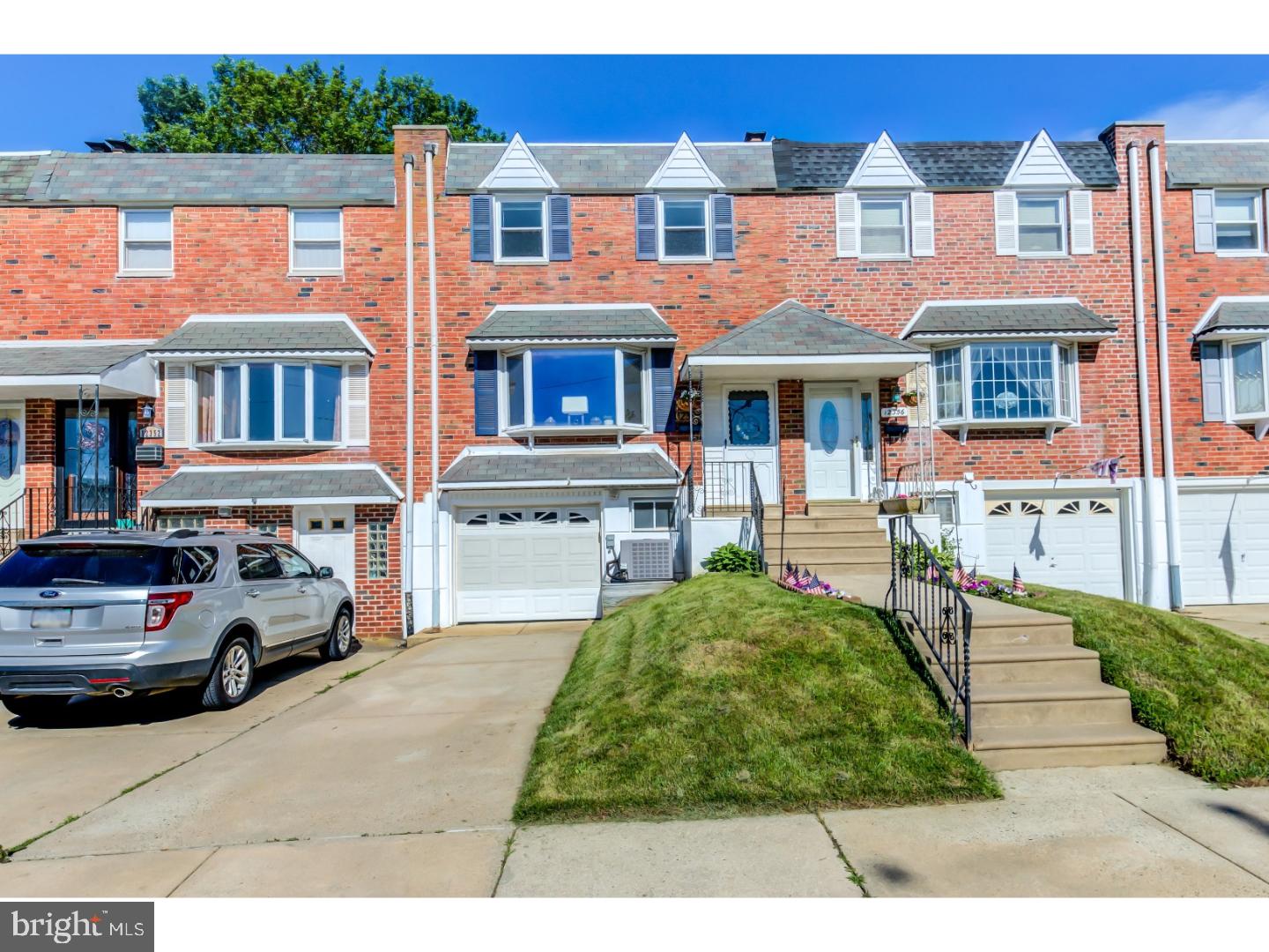 12354 Wyndom Road Philadelphia, PA 19154 - Photo 1 of 25 Gallery Image 1