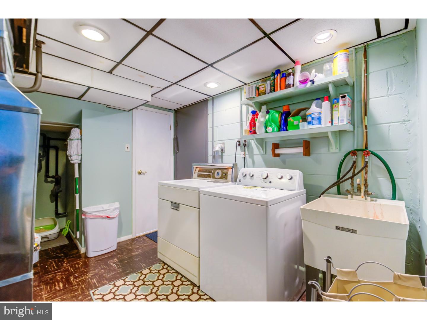 12354 Wyndom Road Philadelphia, PA 19154 - Photo 21 of 25 Gallery Image 21