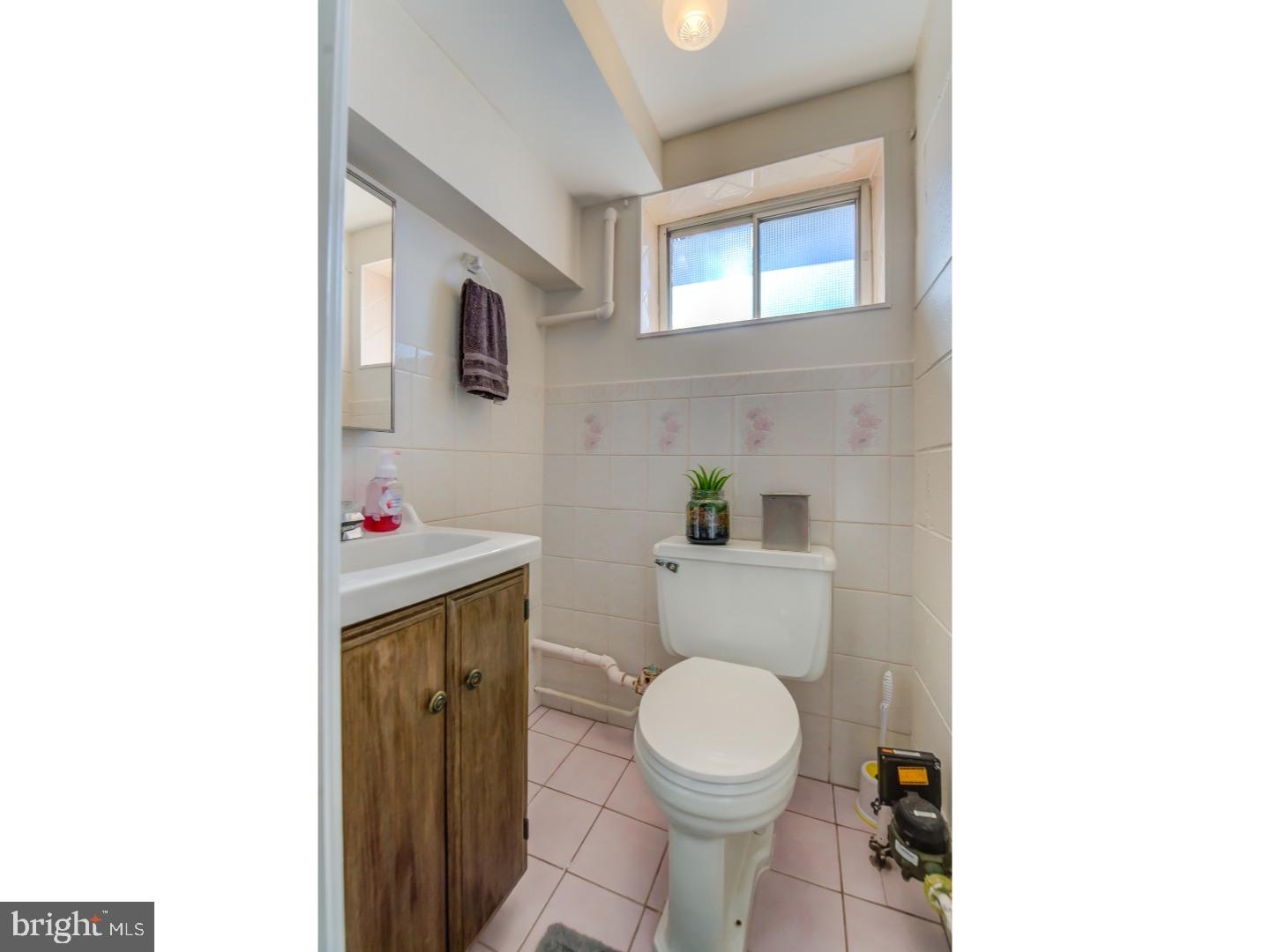 12354 Wyndom Road Philadelphia, PA 19154 - Photo 22 of 25 Gallery Image 22