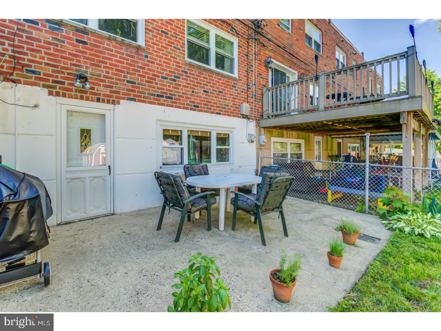 12354 Wyndom Road Philadelphia, PA 19154 - Photo 24 of 25 Gallery Image 24