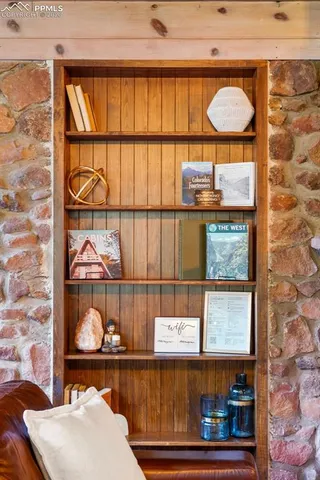 $825,000 | 4580 Hagerman Avenue, Cascade, CO 80809