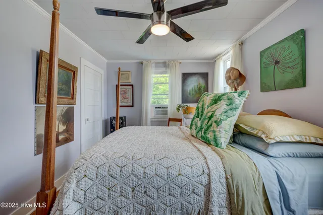 $665,000 | 928 General Whiting Boulevard, Kure Beach, NC 28449