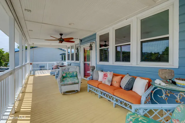$665,000 | 928 General Whiting Boulevard, Kure Beach, NC 28449
