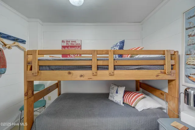 $665,000 | 928 General Whiting Boulevard, Kure Beach, NC 28449