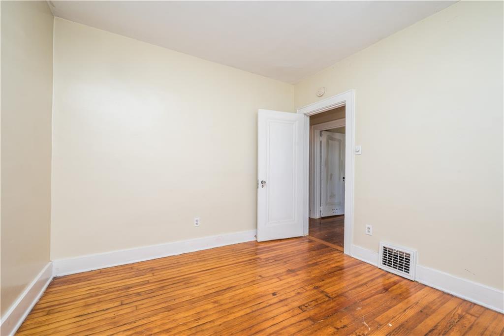347 Beadling Road Pittsburgh, PA 15228 - Photo 20 of 25 Gallery Image 20
