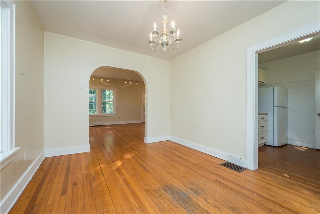347 Beadling Road Pittsburgh, PA 15228 - Photo 9 of 25 Gallery Image 9