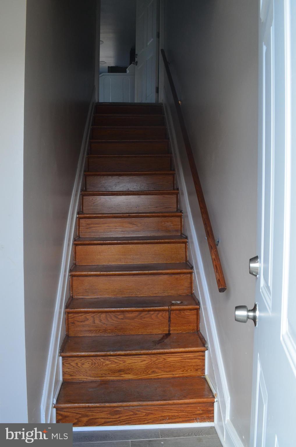 4952 Brookwood Road Baltimore, MD 21225 - Photo 6 of 13 a view of entryway