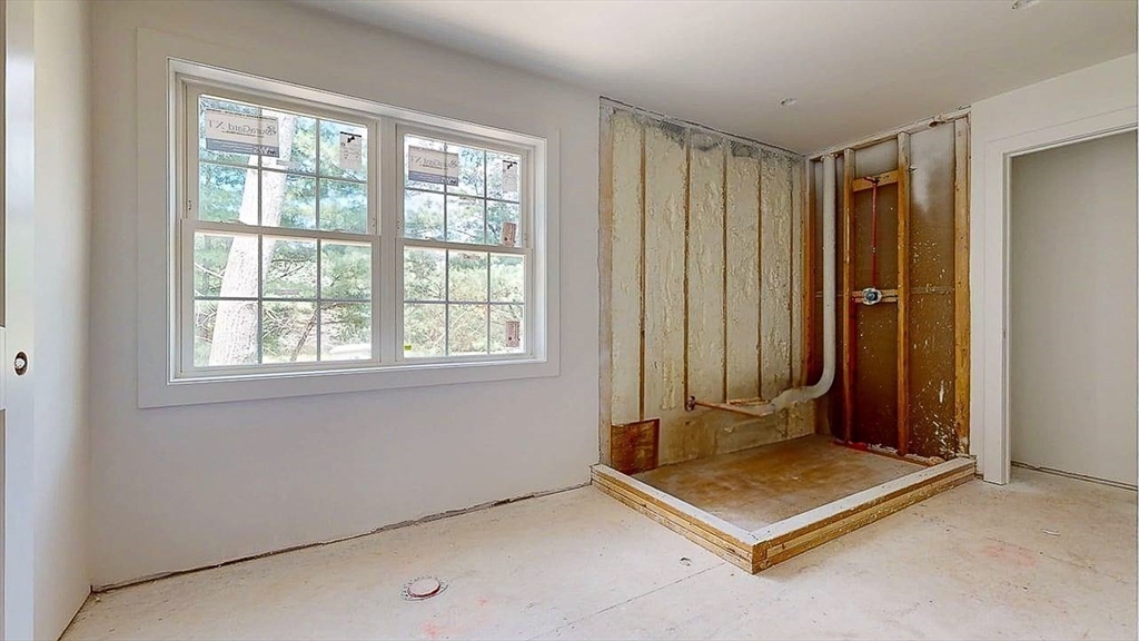 4 Barrows Road Worcester, MA 01609 - Photo 15 of 30