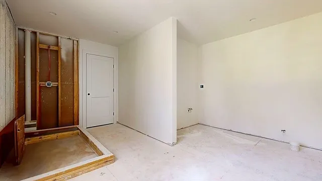 $989,900 | 4 Barrows Road, Worcester, MA 01609