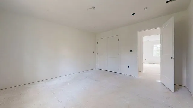 $989,900 | 4 Barrows Road, Worcester, MA 01609