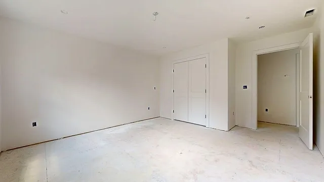 $989,900 | 4 Barrows Road, Worcester, MA 01609