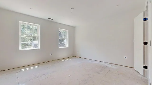 $989,900 | 4 Barrows Road, Worcester, MA 01609