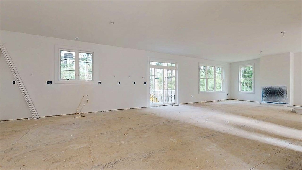 4 Barrows Road Worcester, MA 01609 - Photo 5 of 30