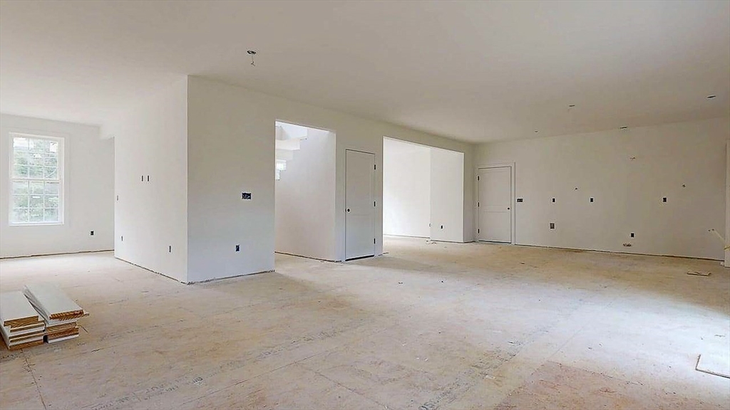 4 Barrows Road Worcester, MA 01609 - Photo 7 of 30