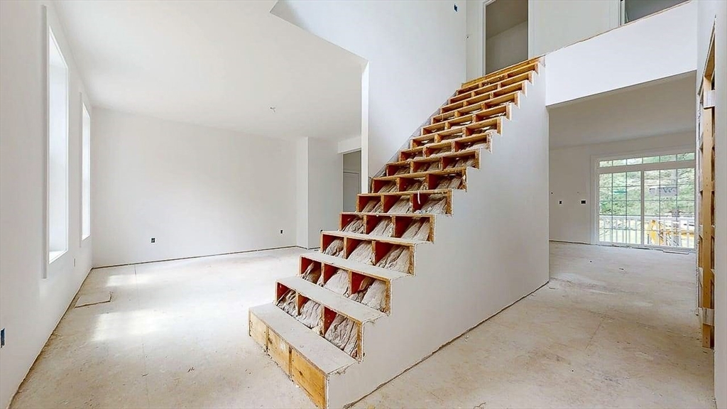 4 Barrows Road Worcester, MA 01609 - Photo 8 of 30