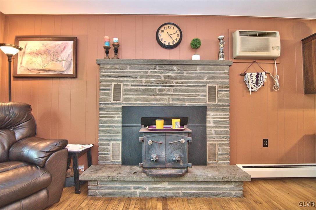 1250 Sugar Mountain Road West Bushkill, PA 18324 - Photo 12 of 40 Gallery Image 12