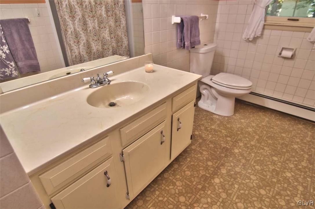 1250 Sugar Mountain Road West Bushkill, PA 18324 - Photo 32 of 40 Gallery Image 32