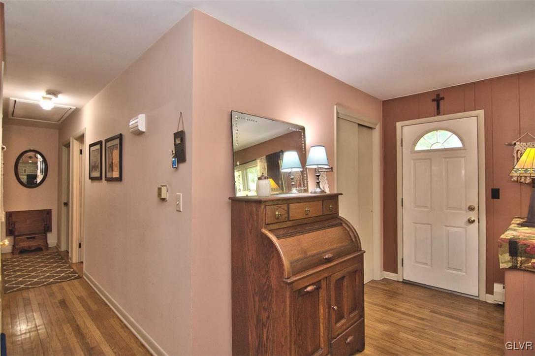 1250 Sugar Mountain Road West Bushkill, PA 18324 - Photo 7 of 40 Gallery Image 7