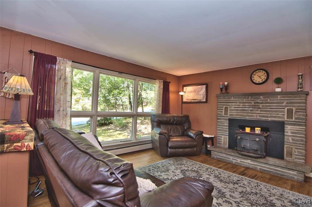 1250 Sugar Mountain Road West Bushkill, PA 18324 - Photo 8 of 40 Gallery Image 8