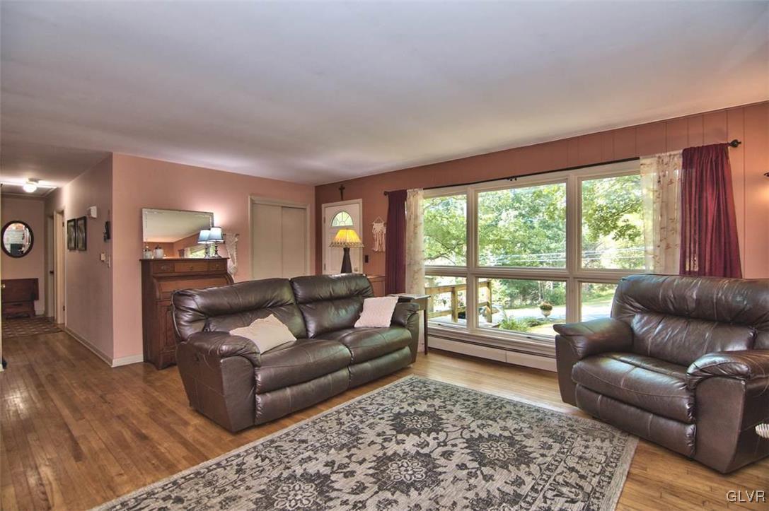 1250 Sugar Mountain Road West Bushkill, PA 18324 - Photo 9 of 40 Gallery Image 9