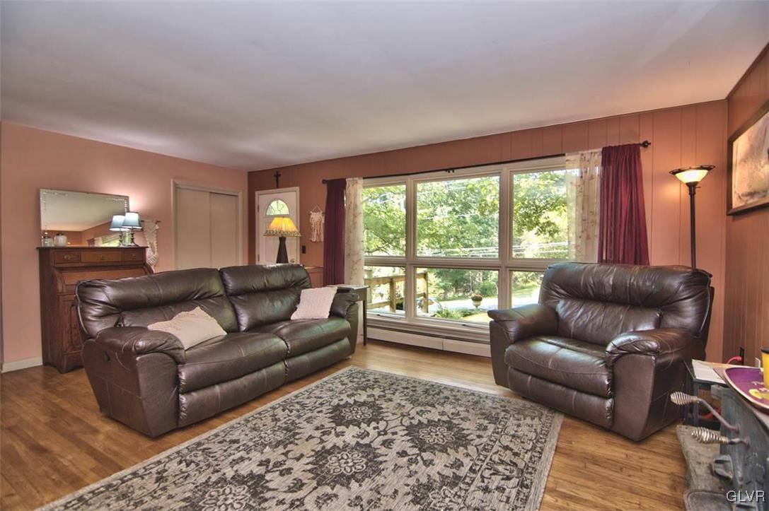 1250 Sugar Mountain Road West Bushkill, PA 18324 - Photo 10 of 40 Gallery Image 10