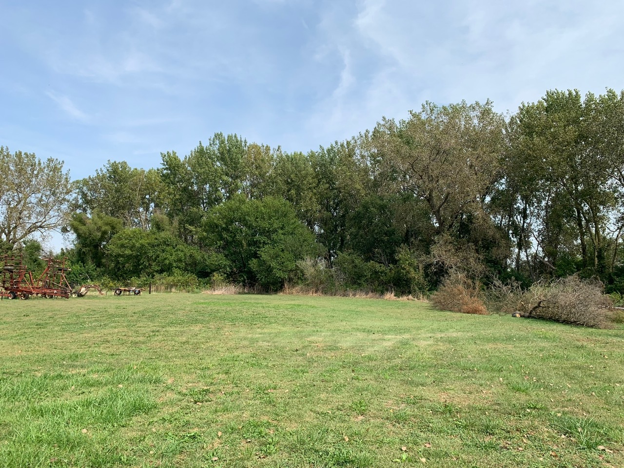 13920 Crosby Road Morrison, IL 61270 - Photo 27 of 30 a backyard of a house with lots of green space