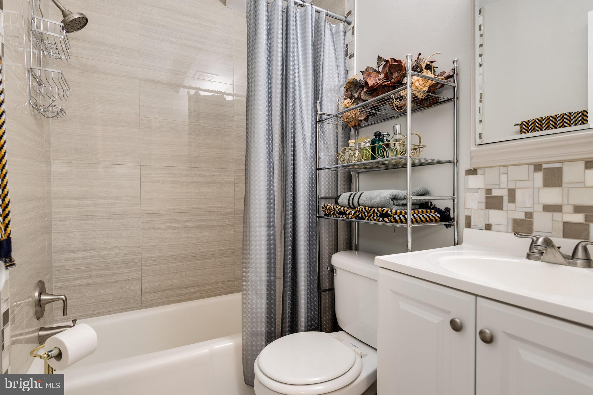 563 Summit Hall Road Gaithersburg, MD 20877 - Photo 14 of 27 Remolded Bath