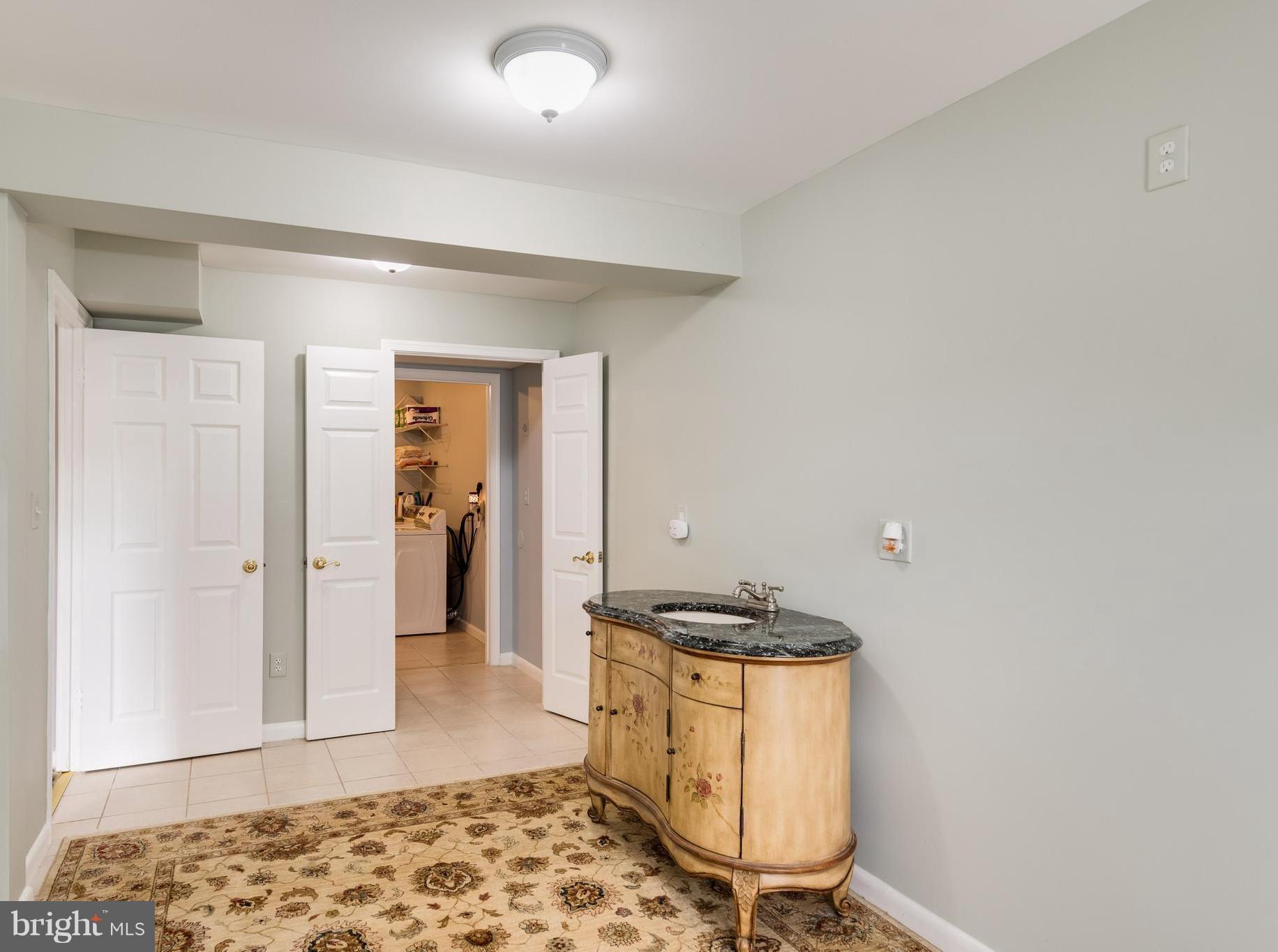 563 Summit Hall Road Gaithersburg, MD 20877 - Photo 20 of 27 Family Room on Lower Level