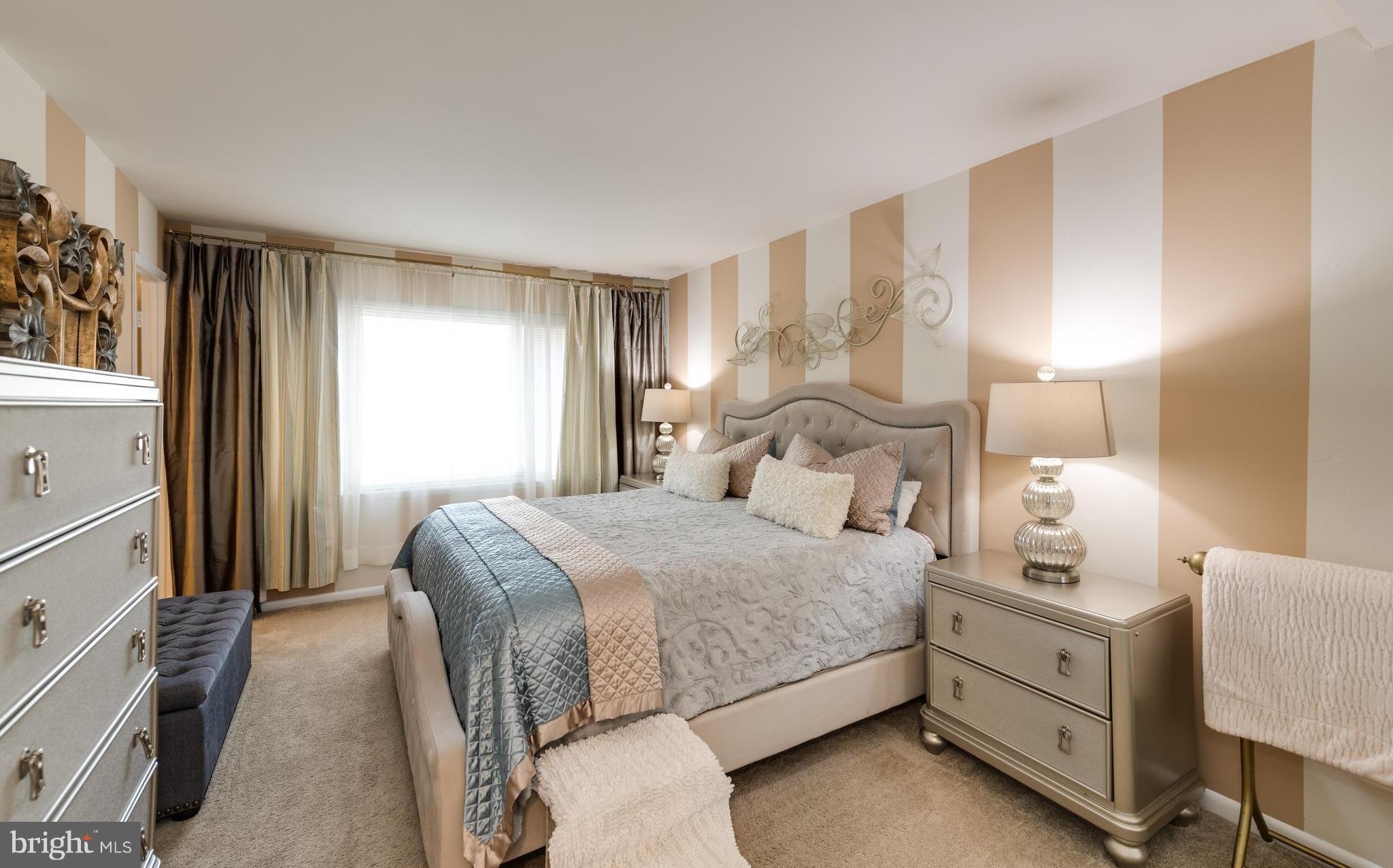 563 Summit Hall Road Gaithersburg, MD 20877 - Photo 10 of 27 Elegant Master Suite