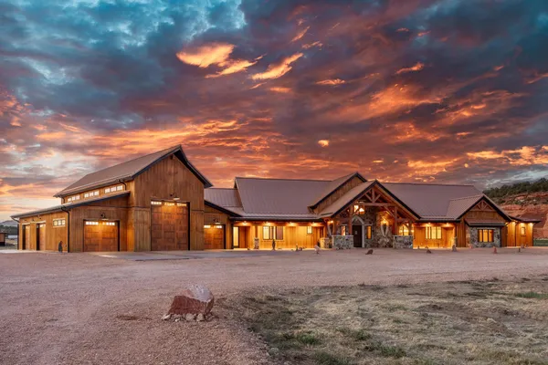 $5,000,000 | 5605 Johnson Canyon Road, Kanab, UT 84741