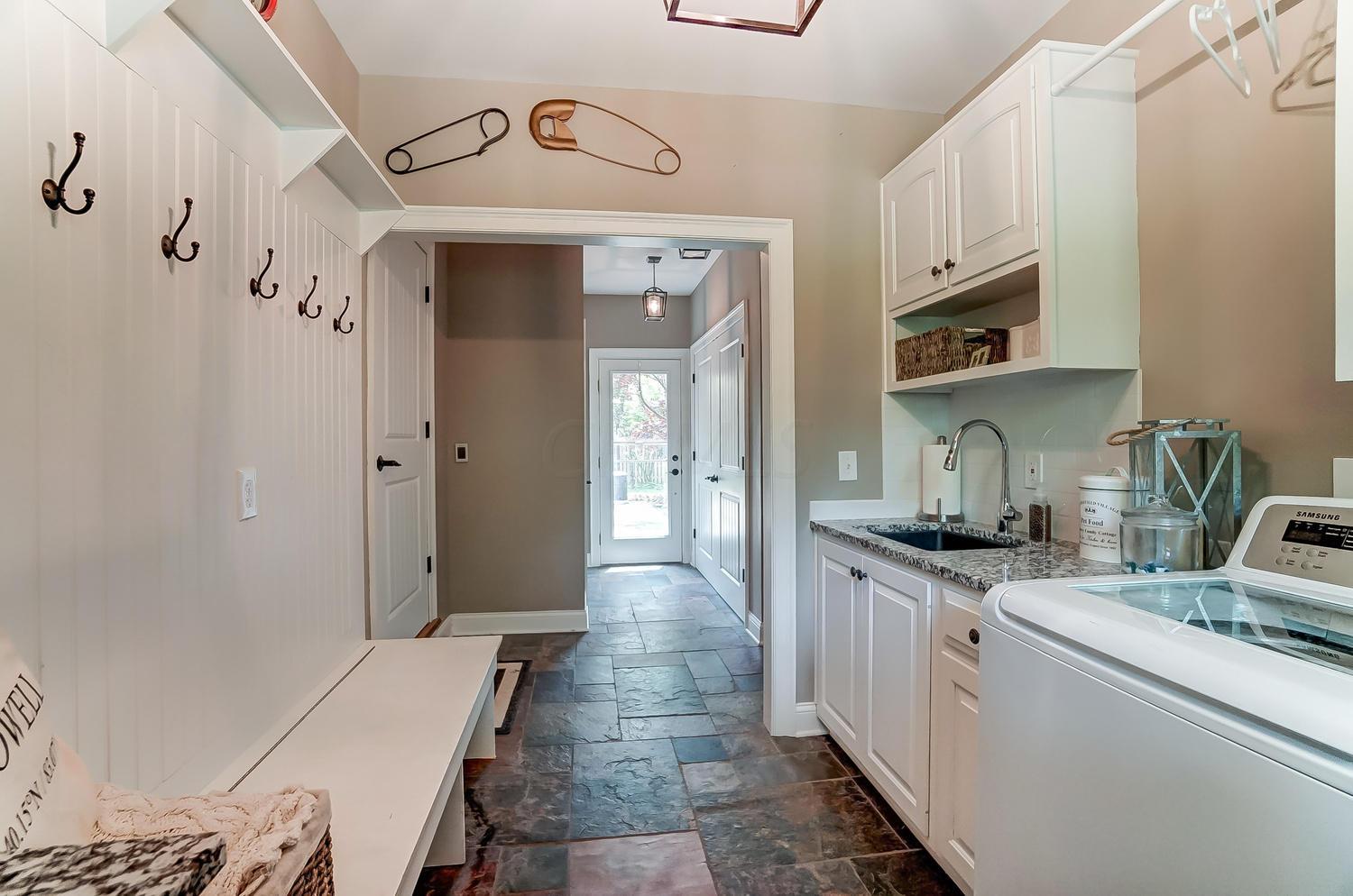 525 Thrush Rill Powell, OH 43065 - Photo 12 of 46 Gallery Image 12