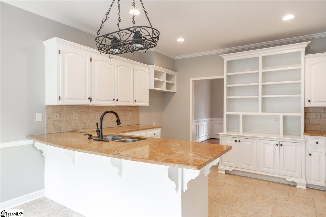 210 Longleaf Road Spartanburg, SC 29301 - Photo 3 of 35 Gallery Image 3