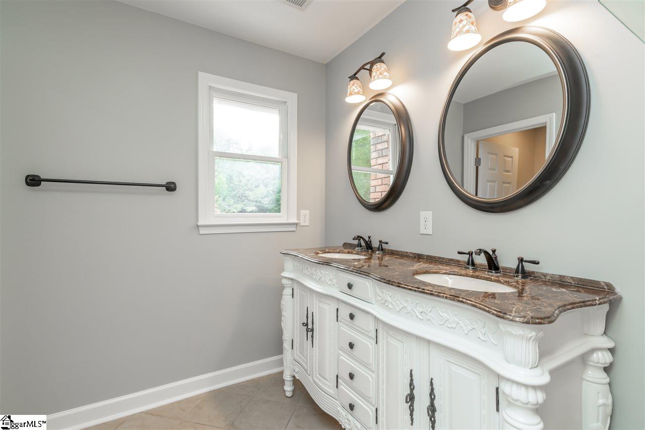 210 Longleaf Road Spartanburg, SC 29301 - Photo 10 of 35 Gallery Image 10